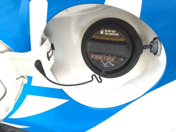 画像1: VERTEX FUEL CAP EMBLEM/フューエルキャップエンブレム (1)