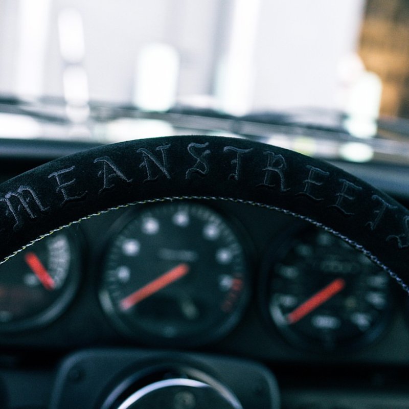 画像14: VERTEX X MEANSTREETS "Legends Never Die" 330mm Steering Wheel (14)