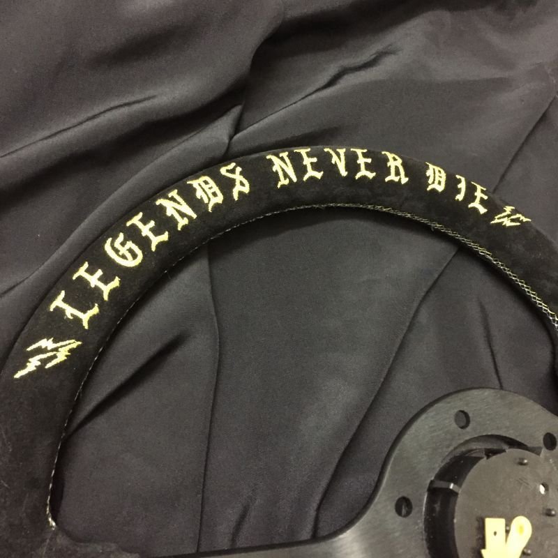 画像11: VERTEX X MEANSTREETS "Legends Never Die" 330mm Steering Wheel (11)
