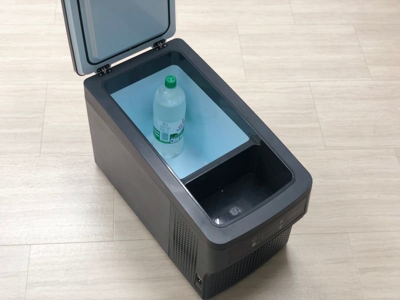 画像1: 【アウトドア・キャンプ・車中泊に！】車載用ポータブル冷凍冷蔵庫３２Ｌ／会員様特価あり (1)