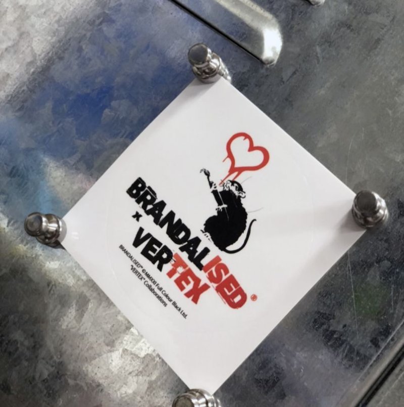 画像1: BRANDALISED x VERTEX  Love Rat Tee（ラヴ ラット：バンクシーグラフティアート）　