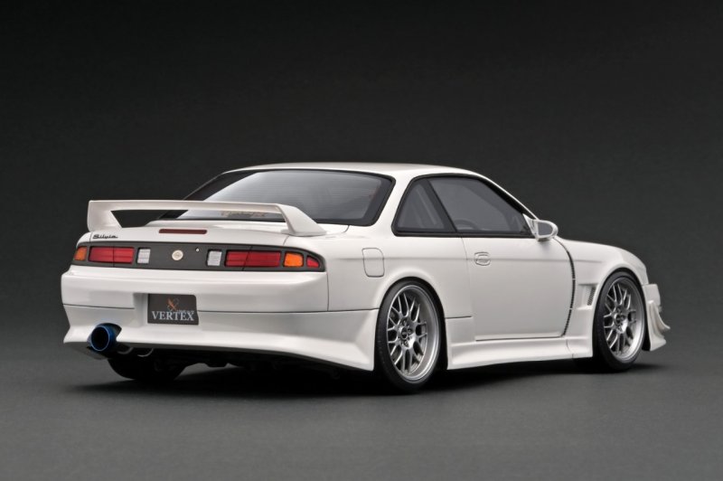 画像2: VERTEX RIDGE S14 SILVIA  White／S14シルビア後期型（ホワイト）ワイドボディ仕様（1/18 Scale） (2)