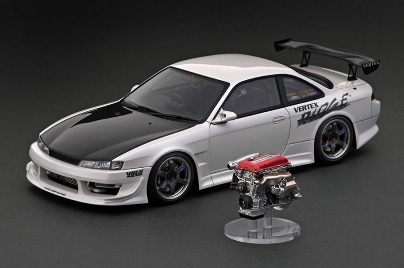 画像1: 【限定・超希少モデル】VERTEX RIDGE S14 SILVIA Pearl White with Engine／S14シルビア後期型エンジン付き（パールホワイト）ワイドボディ仕様（1/18 Scale） (1)