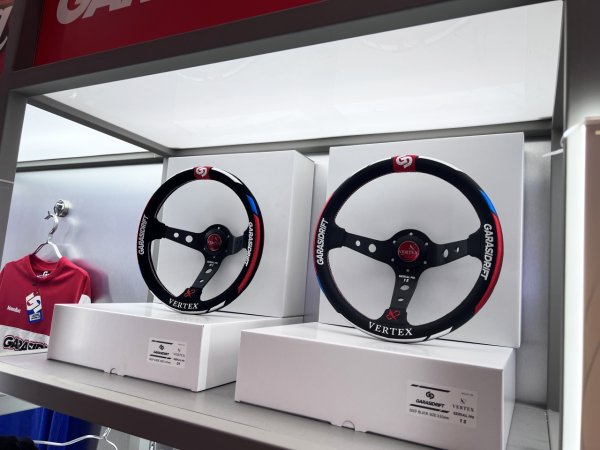 画像1: VERTEX x GARASI DRIFT Collabo Steering SUEDE（ヴェルテックス ガレージドリフトステアリング　スエード） (1)