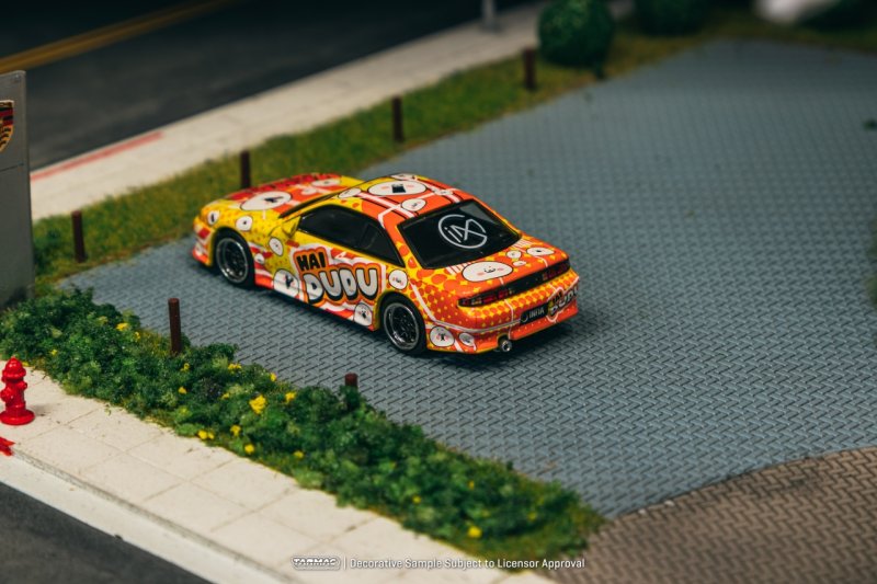 画像2: 【限定・日本未発売モデル】1/64 VERTEX  Nissan Silvia (S14) Hai DUDU Special Collaboration(T64G-018-DUDU)TARMAC Works ダイキャスト (2)