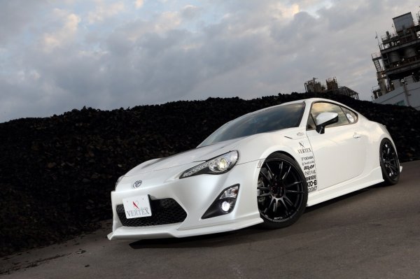 画像1: 【VERTEX】ZN6 86 (ハチロク)/ZC6 BRZ (ビーアールゼット) 3P KIT（３点キット） (1)