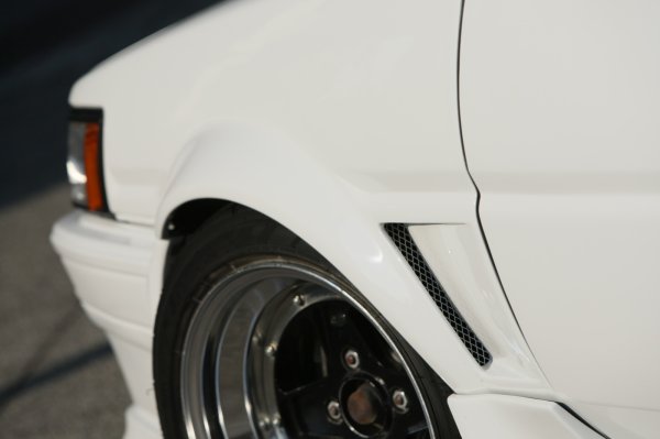 画像1: 【VERTEX】AE86 LEVIN (ハチロク レビン) Front Fender（フロントエアロフェンダー） (1)