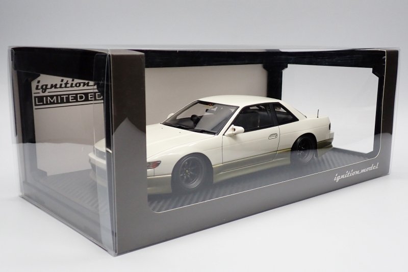 画像14: Ignition Model 1/18　VERTEX S13 SILVIA White/Gold With Engine／ヴェルテックス Ｓ１３シルビア　ホワイト/ゴールド）+エンジン／50台限定 (14)