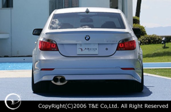 画像1: リヤハーフスポイラー（BMW　5シリーズ） (1)