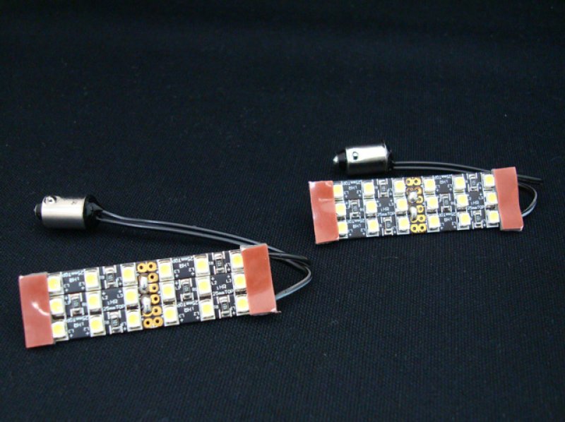 画像1: LED ミドルシャワーイルミネーション(残光対策品)/E51エルグランド専用(SI-E51)