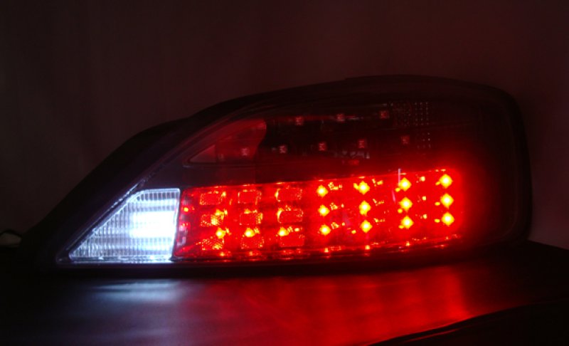 画像1: 〔WEB限定〕２０１０年モデル・Ｓ１５ＳＩＬＶＩＡ　 ＬＥＤテールレンズ／バックランプLED Ver（加工） (1)
